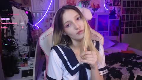 Snapshot of evie_rosen chatting on March 12, 2025, 3:13 am Evie online show from March 12, 2025, 3:13 am