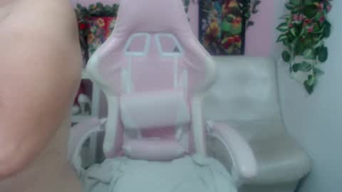 Pamela  online show from October 3, 2025, 6:49 pm