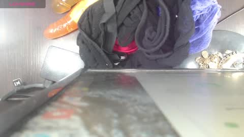 Pamela  online show from November 16, 2025, 4:23 pm