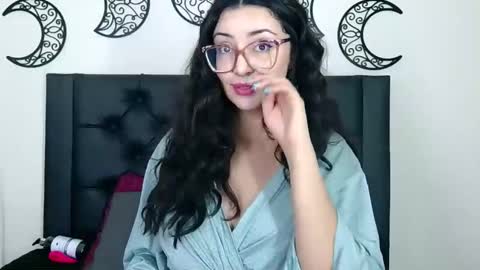 Evolet online show from January 5, 2026, 7:17 pm