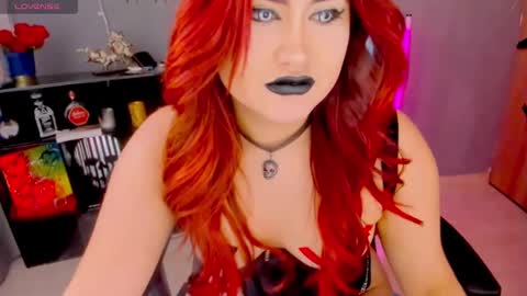 evva_foxxy online show from February 26, 2025, 1:19 pm