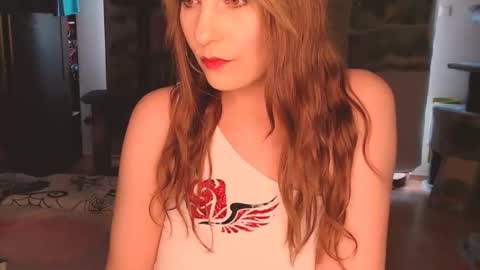 Snapshot of evvygold chatting on May 12, 2026, 2:47 pm Catwoman online show from May 12, 2026, 2:47 pm