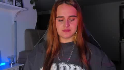 Snapshot of evy_orange1 chatting on February 14, 2026, 4:53 am EVY online show from February 14, 2026, 4:53 am