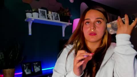 Snapshot of evy_orange1 chatting on April 29, 2026, 12:37 am EVY online show from April 29, 2026, 12:37 am