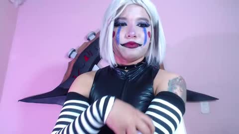 Im Evy online show from October 4, 2025, 11:25 pm