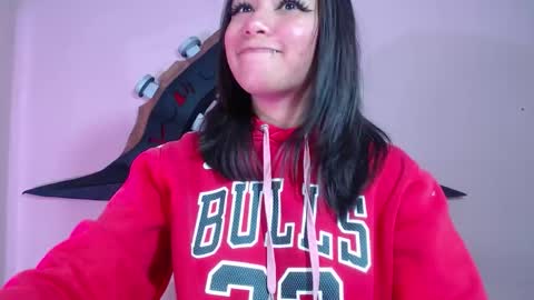 Im Evy online show from November 29, 2025, 12:13 am