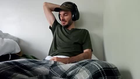 ewane0725 online show from April 30, 2026, 7:58 am