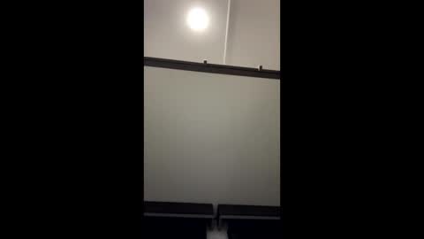 Snapshot of exhibitman69_ldb chatting on December 2, 2024, 1:25 am exhibitman69_ldb online show from December 2, 2024, 1:25 am