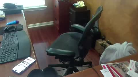 Snapshot of exhibitman69_ldb chatting on May 17, 2026, 10:17 pm exhibitman69_ldb online show from May 17, 2026, 10:17 pm