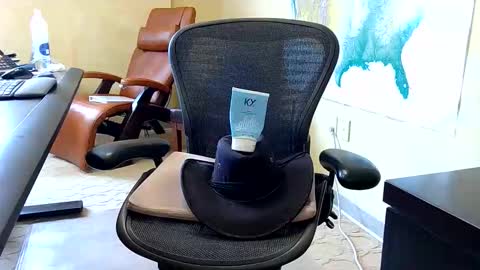 Snapshot of exhibitman69_ldb chatting on May 28, 2026, 8:50 pm exhibitman69_ldb online show from May 28, 2026, 8:50 pm
