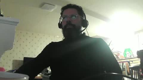 Snapshot of exibdevil chatting on December 9, 2024, 9:37 pm Gio online show from December 9, 2024, 9:37 pm