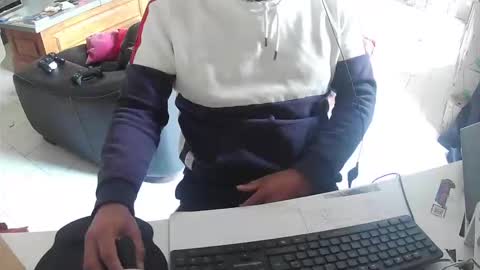 Snapshot of exibdevil chatting on September 25, 2025, 5:05 pm Gio online show from September 25, 2025, 5:05 pm