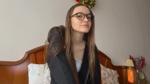 Anna online show from December 11, 2024, 11:08 am