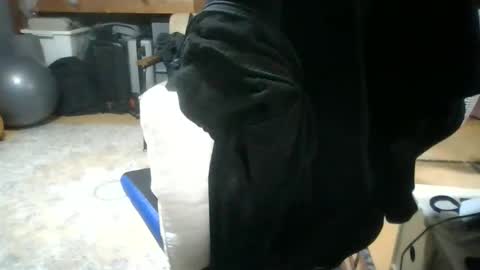 latin dick online show from November 4, 2025, 8:13 am