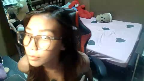 exotic_abby69 online show from April 1, 2026, 2:25 pm