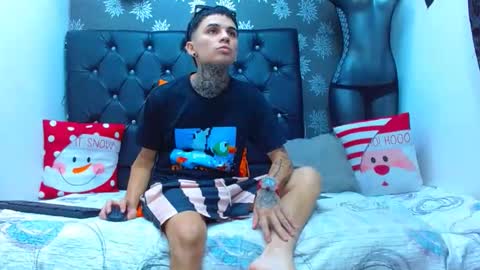 exotichot_couple online show from December 26, 2024, 3:59 am