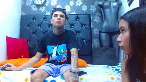 exotichot_couple online show from January 8, 2025, 1:32 am