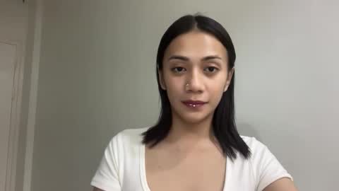 Snapshot of exotictssavie chatting on April 11, 2026, 5:17 pm exotictssavie online show from April 11, 2026, 5:17 pm