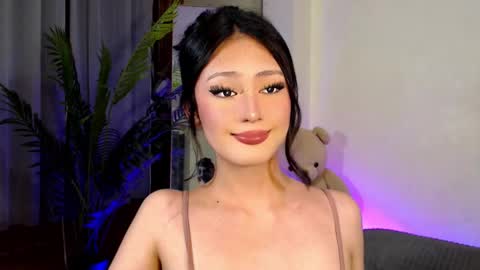 Snapshot of expensive_candyx chatting on December 10, 2024, 12:05 pm Candy online show from December 10, 2024, 12:05 pm