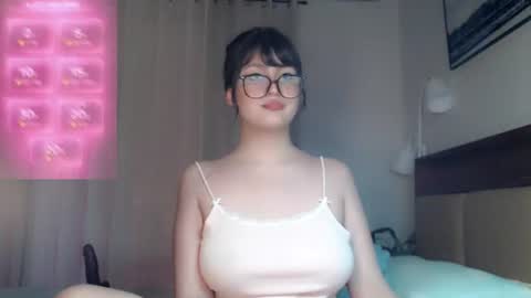 Snapshot of expensive_candyx chatting on July 14, 2026, 3:40 pm Candy online show from July 14, 2026, 3:40 pm