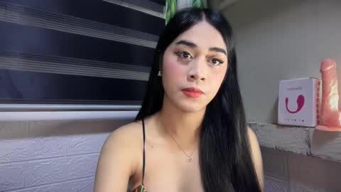 Snapshot of expensivets_chloe chatting on October 30, 2025, 8:53 pm chloee online show from October 30, 2025, 8:53 pm