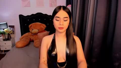 chloee online show from November 9, 2025, 9:29 am