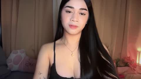 chloee online show from December 15, 2025, 2:32 pm