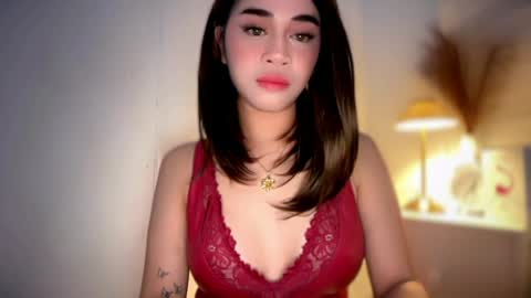 chloee online show from April 4, 2026, 5:32 pm