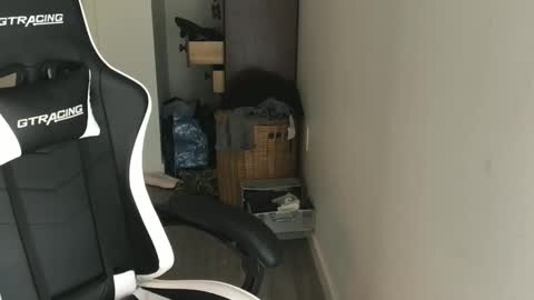 Miss Kitty online show from September 17, 2025, 6:20 pm