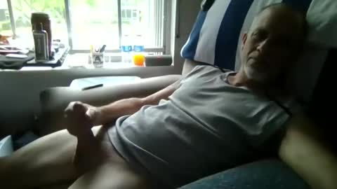 Snapshot of eyegasms2112 chatting on June 2, 2026, 12:18 pm Edger online show from June 2, 2026, 12:18 pm
