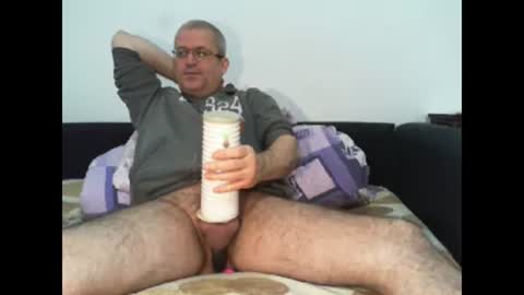 Snapshot of eyes12 chatting on January 19, 2025, 3:29 am GEORGE online show from January 19, 2025, 3:29 am