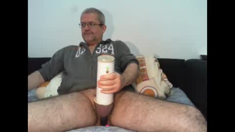 Snapshot of eyes12 chatting on January 29, 2025, 3:12 am GEORGE online show from January 29, 2025, 3:12 am