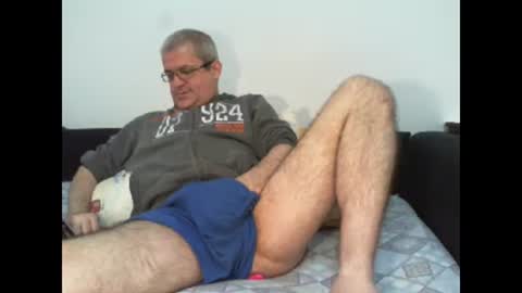 Snapshot of eyes12 chatting on January 31, 2025, 3:20 am GEORGE online show from January 31, 2025, 3:20 am