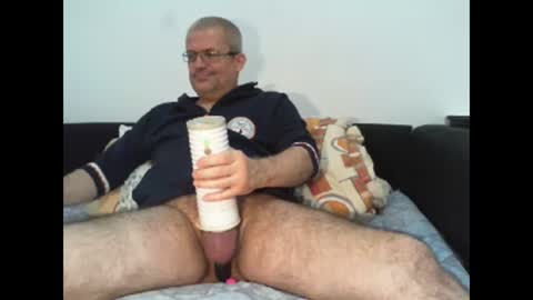 Snapshot of eyes12 chatting on February 3, 2025, 12:47 pm GEORGE online show from February 3, 2025, 12:47 pm