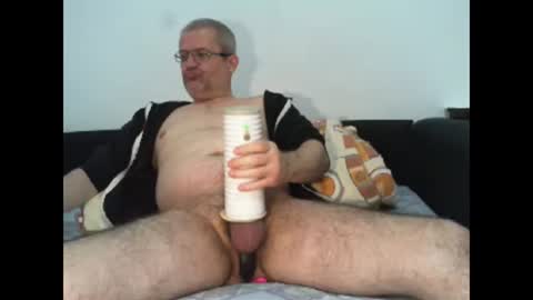 Snapshot of eyes12 chatting on February 12, 2025, 12:44 pm GEORGE online show from February 12, 2025, 12:44 pm