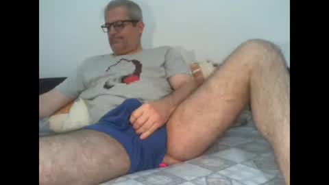 Snapshot of eyes12 chatting on October 12, 2025, 4:00 am GEORGE online show from October 12, 2025, 4:00 am