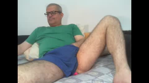 Snapshot of eyes12 chatting on October 15, 2025, 5:07 am GEORGE online show from October 15, 2025, 5:07 am