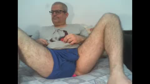 Snapshot of eyes12 chatting on October 16, 2025, 5:30 am GEORGE online show from October 16, 2025, 5:30 am