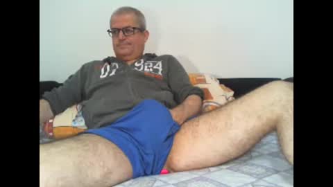 Snapshot of eyes12 chatting on April 3, 2026, 5:27 am GEORGE online show from April 3, 2026, 5:27 am