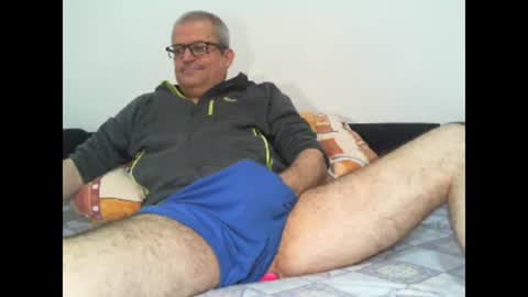 Snapshot of eyes12 chatting on April 11, 2026, 5:12 am GEORGE online show from April 11, 2026, 5:12 am