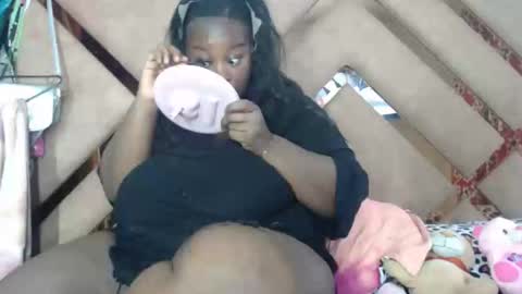 Snapshot of eyshaexotii chatting on February 25, 2026, 9:02 pm eyshaexotii online show from February 25, 2026, 9:02 pm