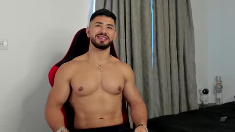 Ezzio Scolaro online show from February 26, 2026, 11:04 pm