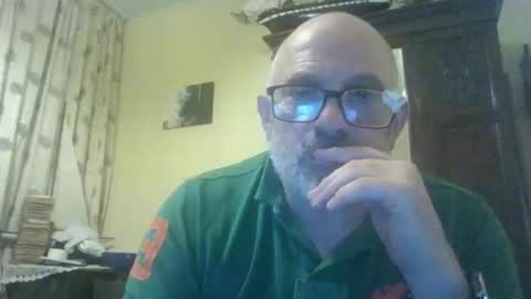 Snapshot of f1zzeek chatting on May 9, 2026, 12:27 am f1zzeek online show from May 9, 2026, 12:27 am