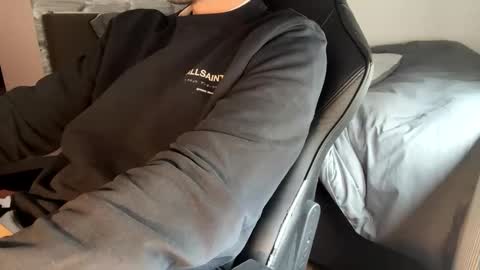 Call me bitch online show from February 15, 2025, 12:54 pm