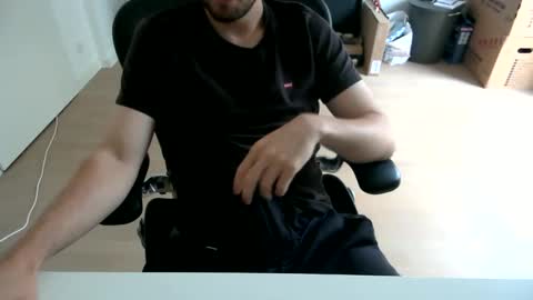 Call me bitch online show from June 4, 2026, 3:07 pm