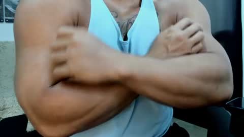 Snapshot of fabian_arango chatting on June 17, 2026, 11:23 am Fabian arango online show from June 17, 2026, 11:23 am