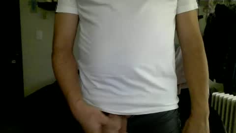 Snapshot of fabianbartolo chatting on June 15, 2026, 11:29 pm Fabian Bartolo online show from June 15, 2026, 11:29 pm