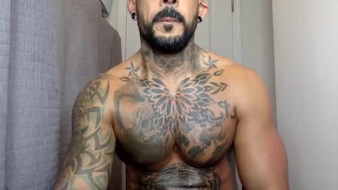 Snapshot of fabianelgalan chatting on January 10, 2025, 3:39 am Fabianelgalan online show from January 10, 2025, 3:39 am