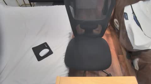 fabiano_hernandes30 online show from April 30, 2026, 10:14 pm