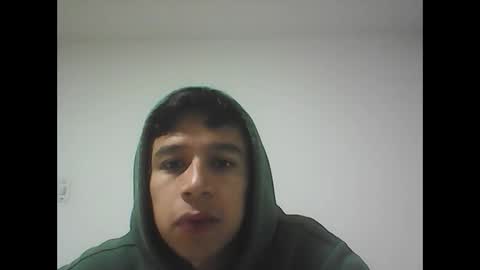 R online show from October 12, 2025, 3:27 am